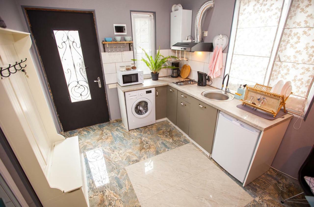 Firuzi Apartment Tbs ティビリシ エクステリア 写真